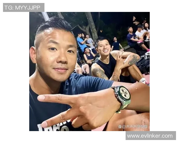 退役黑人足球明星的传奇人生与社会影响探讨 退役黑人足球明星的传奇人生与社会影响探讨