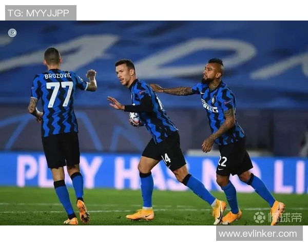 足球明星们的圣诞节庆祝活动与温馨时刻分享 足球明星们的圣诞节庆祝活动与温馨时刻分享